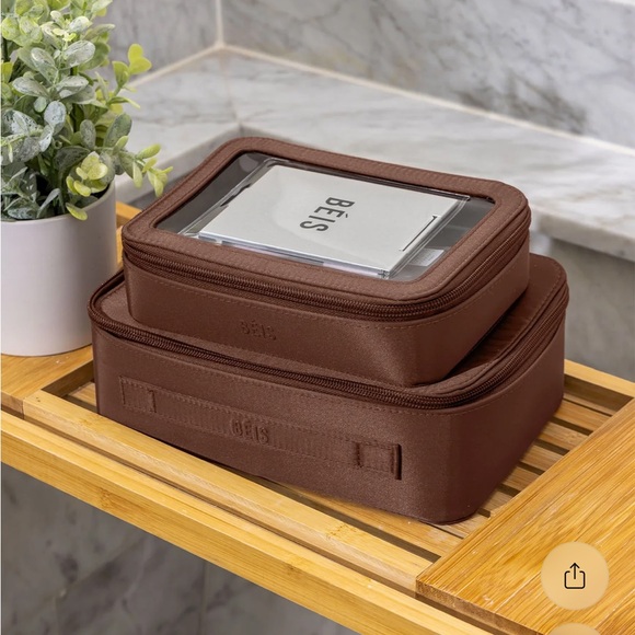 Beis Maple In Flight Cosmetic Set - Picture 2 of 2